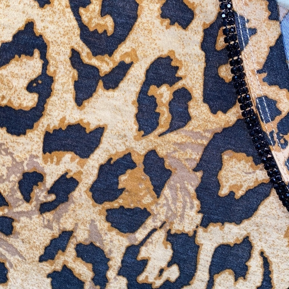 Como Vintage Boutique leopard animal print Carol Baskins short-sleeve blouse M​​ - Picture 4 of 7